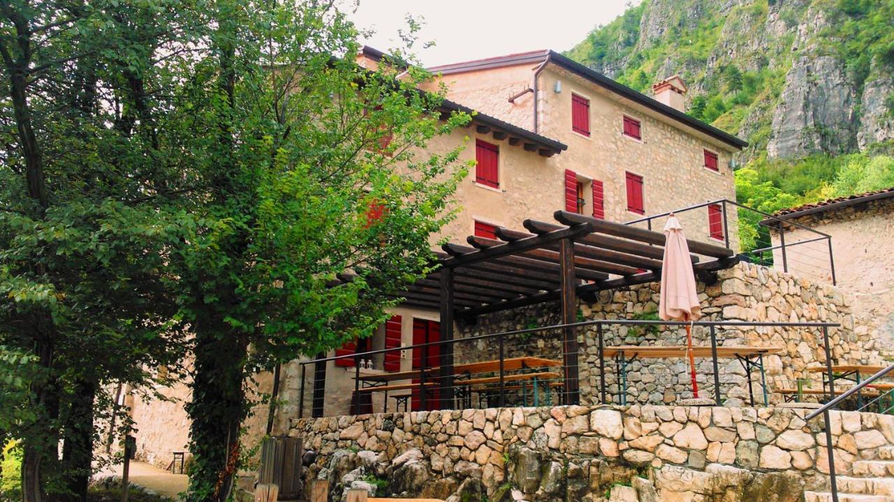 Casa Sul Fiume County House Bed & Breakfast Solagna Exterior photo